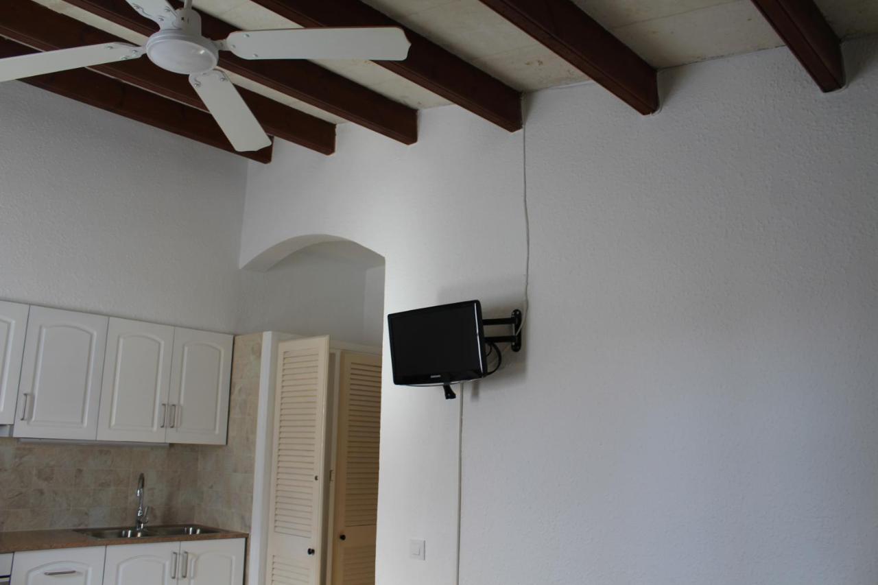 Apartamento Con Piscina En Ciudadela, Cala En Blanes Appartement Cala'N Blanes  Buitenkant foto